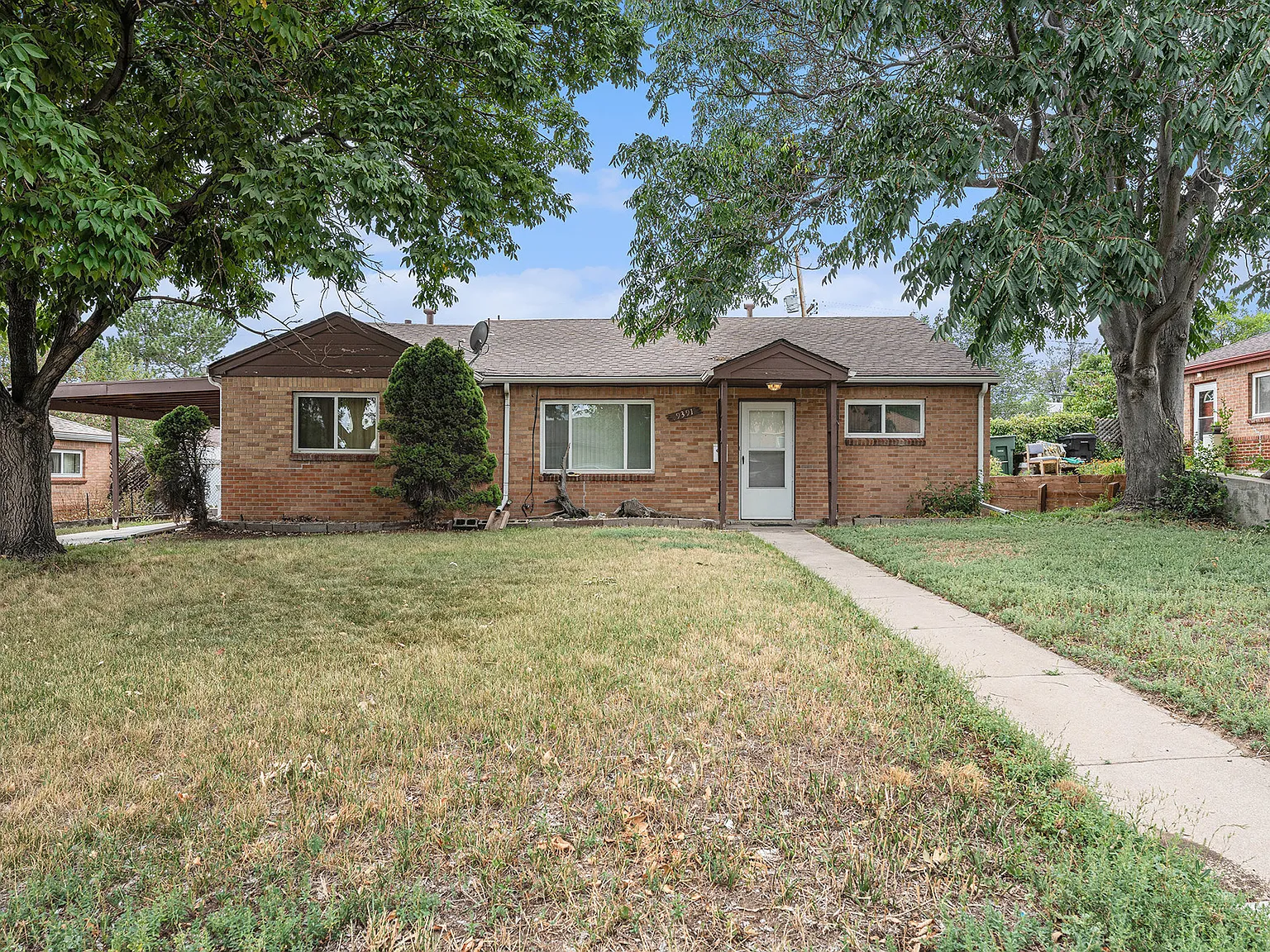 3 bed, 1176 sqft, $2,200 — Photo 3