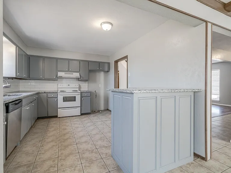 3401 Baird Dr — Photo 22