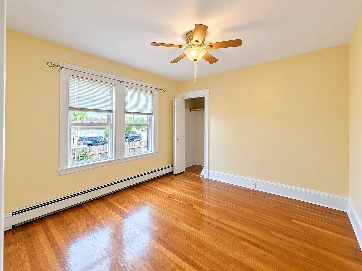 2 bed, 1.0 bath, 1000 sqft, $3,000 — Photo 3