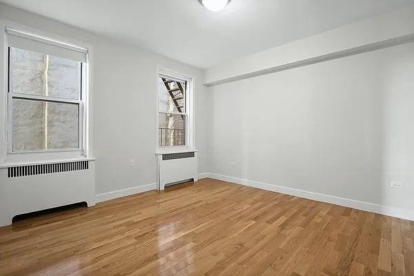 Rented by Stonehenge NYC LLC | media 9