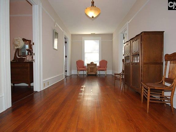 2nd image of 1710 College St