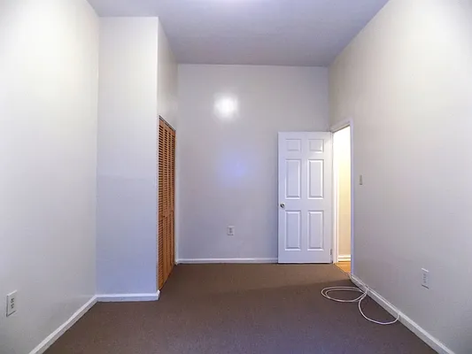 Rented by Blue Egg Realty Corp | media 6