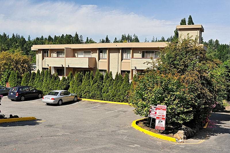 1st image of 425 Bellevue Way SE APT 31