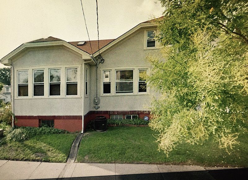 2nd image of 208 Fairview Ave