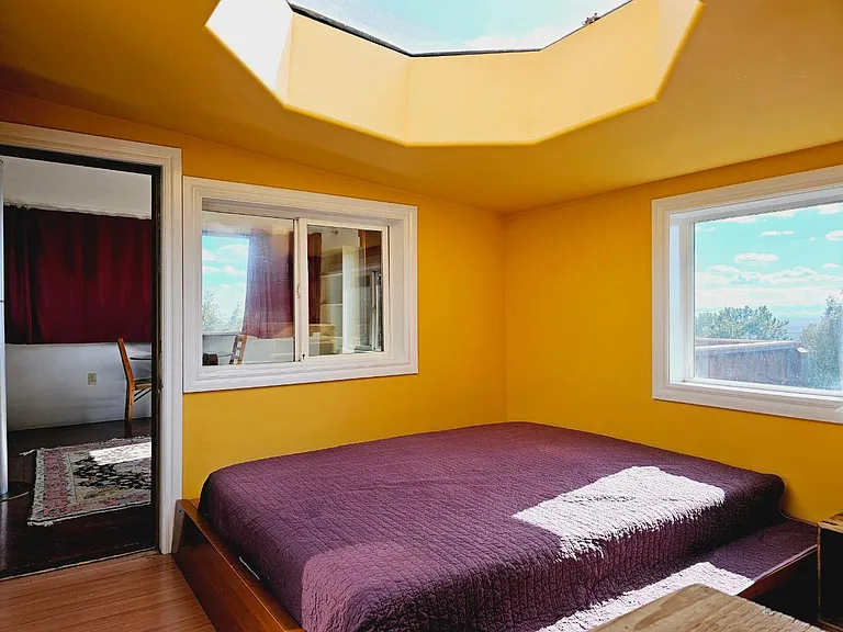 Cabin - upstairs bedroom