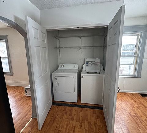 3rd image of 249 Grant St