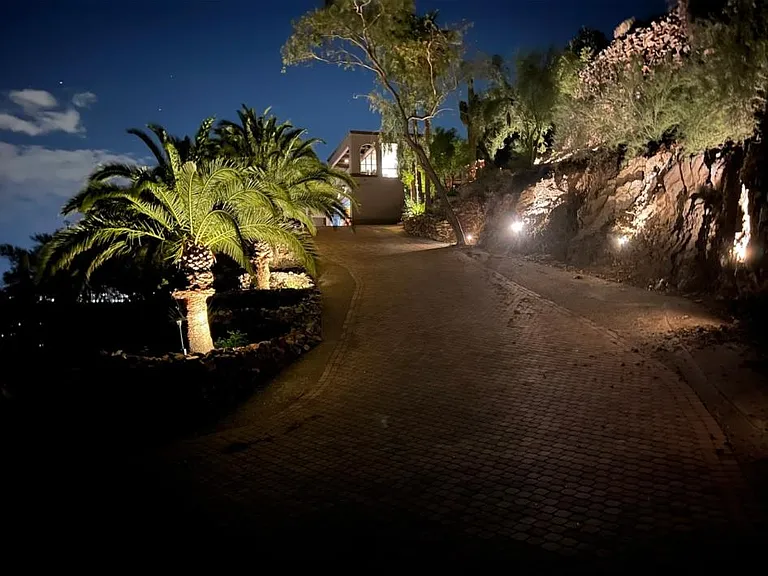 6900 N Highlands Dr — Photo 11