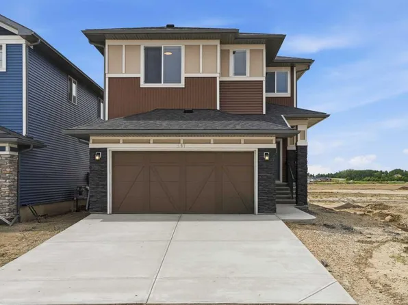 581 E Clearwater Heath, Chestermere, AB T1X 3A5