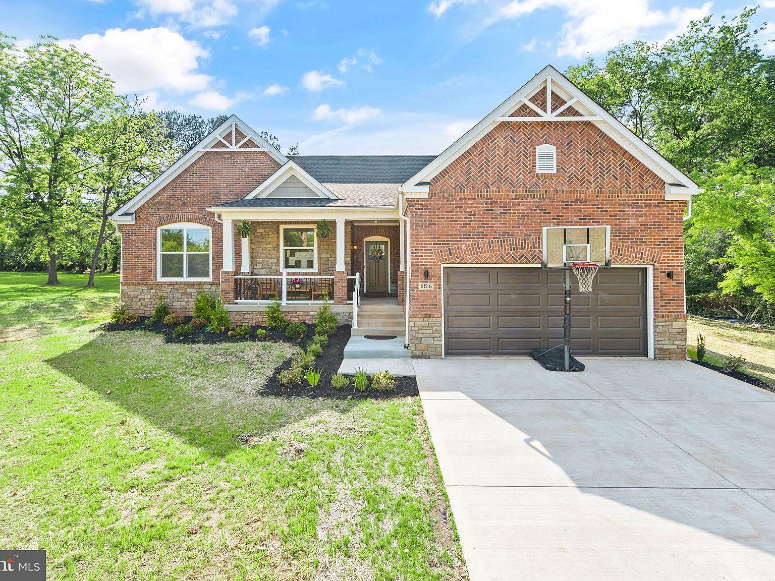 8518 Thomas Dr, Manassas, VA 20110 Zillow