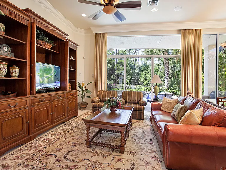 206 Porto Vecchio Way — Photo 4