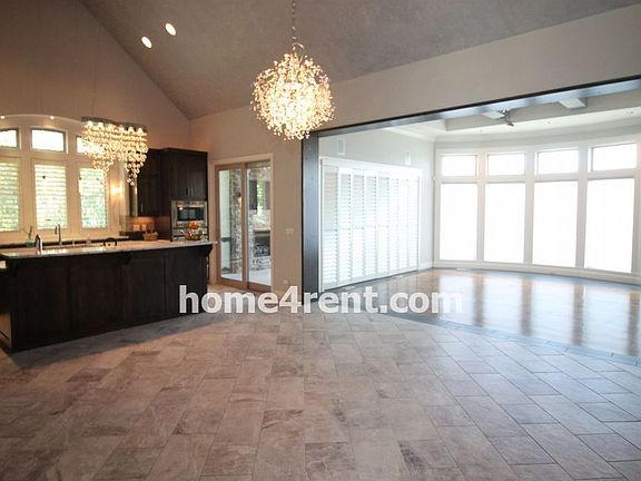 4th image of 13901 Nicklaus Dr