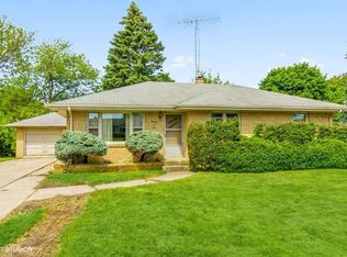 1106 Obrien St, Harvard, IL 60033