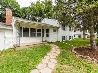 1855 Five Mile Line Rd, Penfield, NY 14526