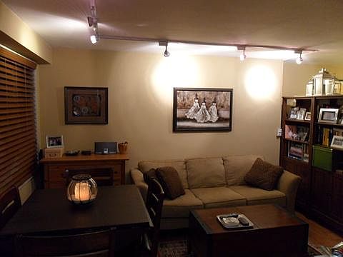 4th image of 115 E 9th St APT 9