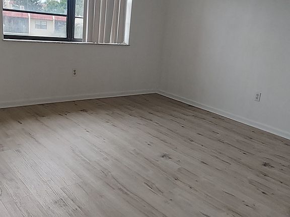 5th image of 2050 Oleander Blvd APT 6302
