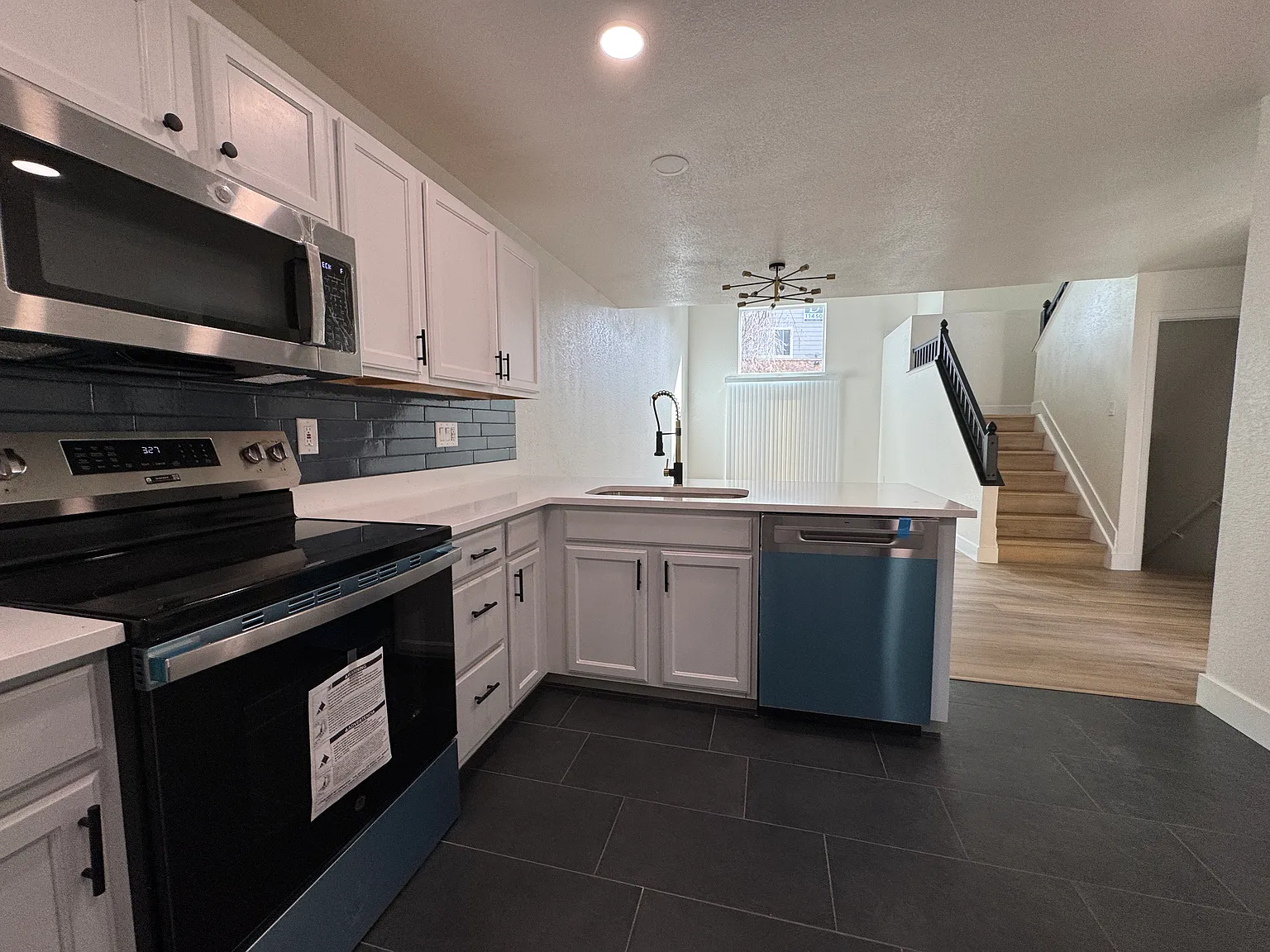 4 bed, 2159 sqft, $2,875 — Photo 1