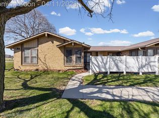 2671 Roundtree Dr #1, Troy, MI