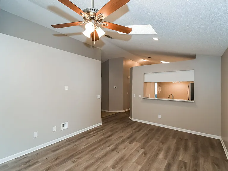 8790 Townsquare Dr S — Photo 5