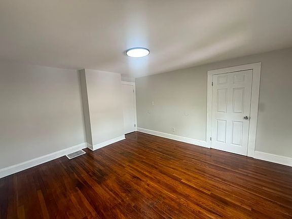 5th image of 808 2nd Pl #3F