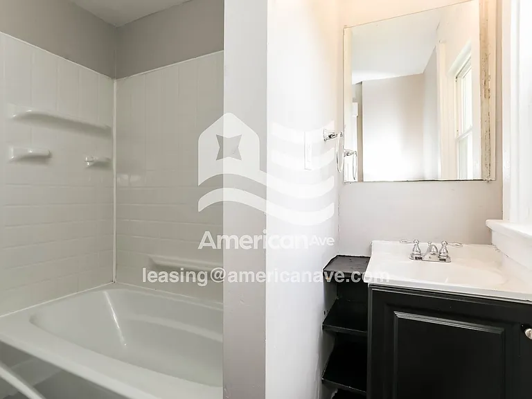 1114153_013_bathroom_13.jpg