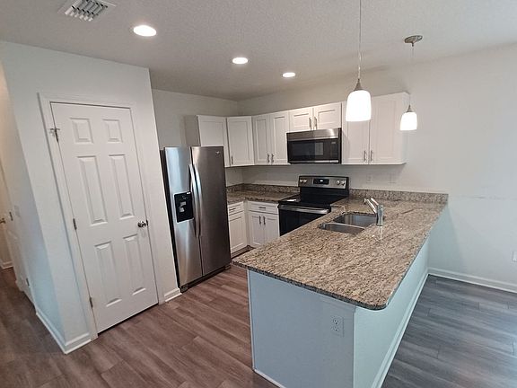 5th image of 1210 Lake Shore Blvd