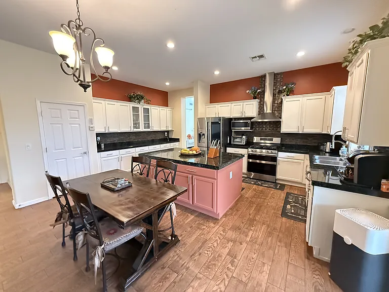 2245 W Clearview Trl — Photo 22