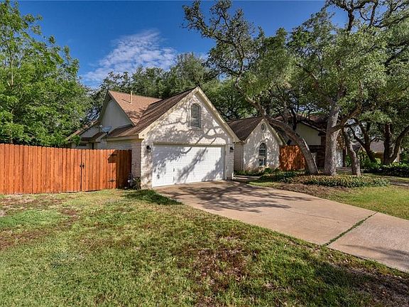 4th image of 1813 Blue Bell Dr