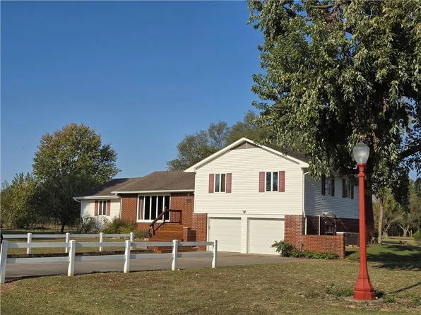 1486 215th St, Fort Scott, KS 66701