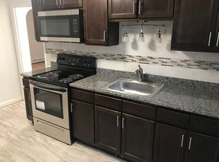 18-34 Benton St, Springfield, MA 01109