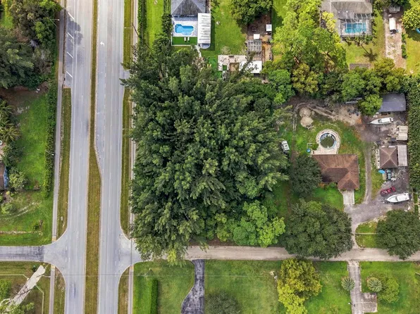 0 Prestwich Drive W, FL 33470