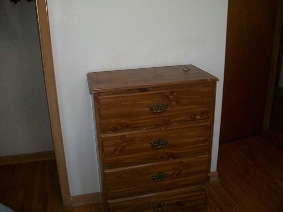 3rd image of 1613 W 34th St S Room 3