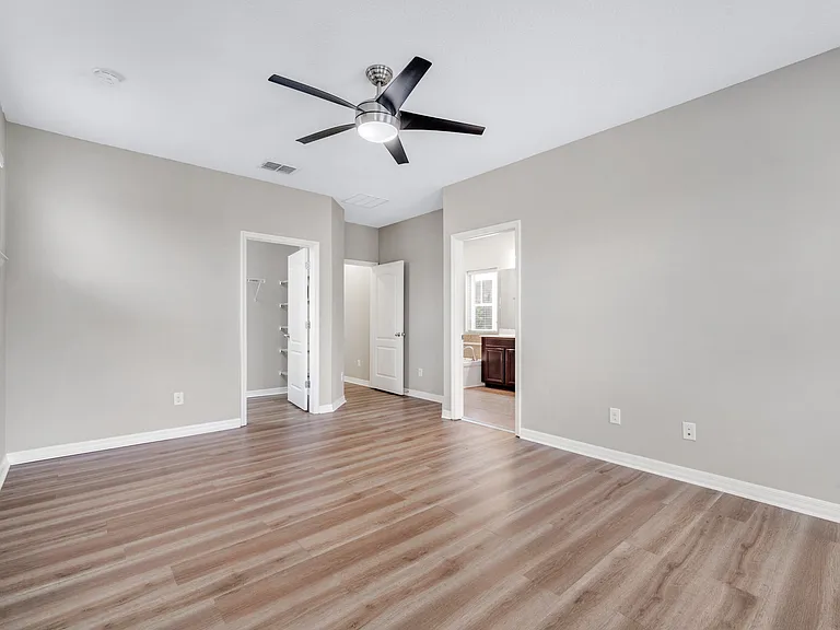 8161 Laureate Blvd — Photo 12