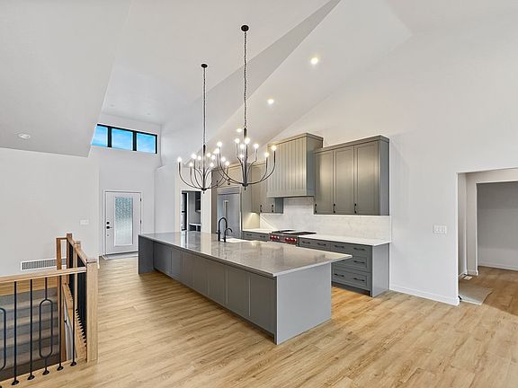4th image of 10628 Cove Ln #6