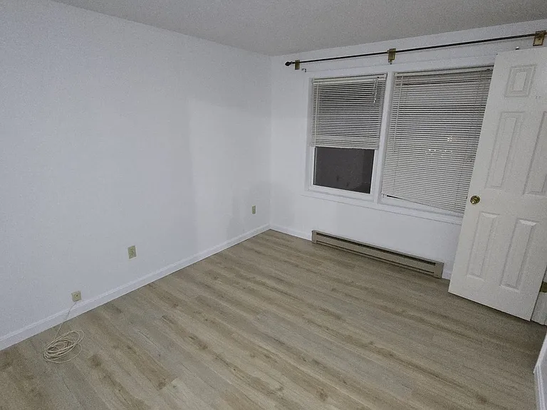 812 Court St #D — Photo 19