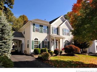 75 Lexington Way N, Milford, CT 06461