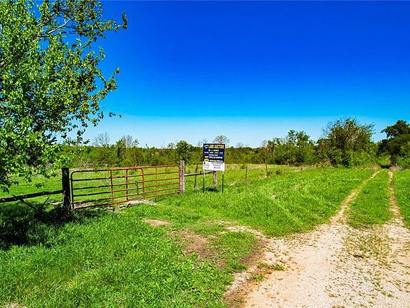 4th image of 1100 Rd Rural Rte