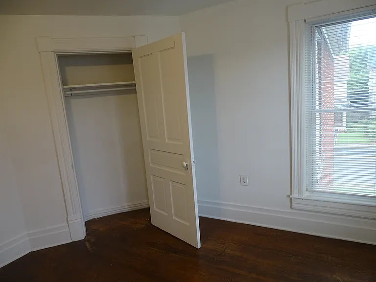 435B Winchester Ave — Photo 15
