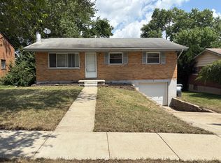 5106 Chantilly Dr, Cincinnati, OH 45238