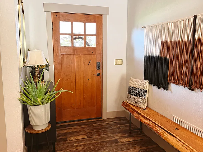110 Bernie Rd — Photo 11