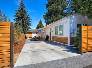 465 NE Irving Ave UNIT B, Bend, OR 97701