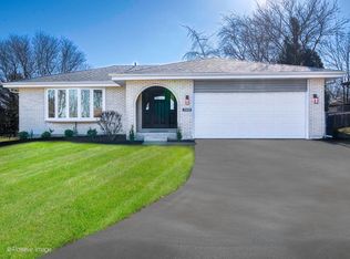 7019 Ticonderoga Rd, Downers Grove, IL 60516