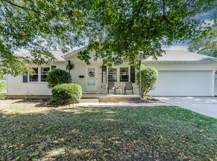 207 N Morgan St, Lexington, IL 61753
