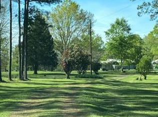 5702 Rollinson Rd, Liberty, MS 39645