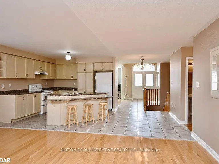 46 Jewel House Ln #1 — Photo 8