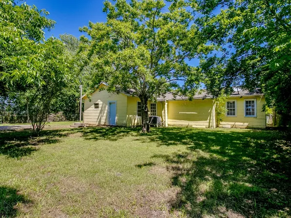 3901 McKinney Ext, La Marque, TX 77568