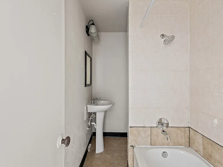 908 W Ruby St — Photo 19