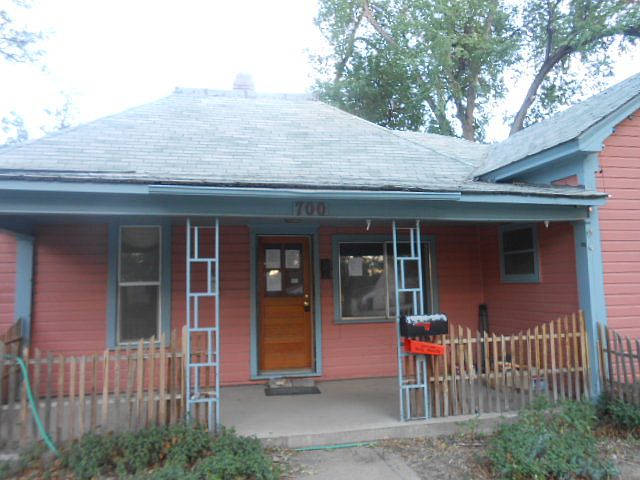 1st image of 700 S 12th St