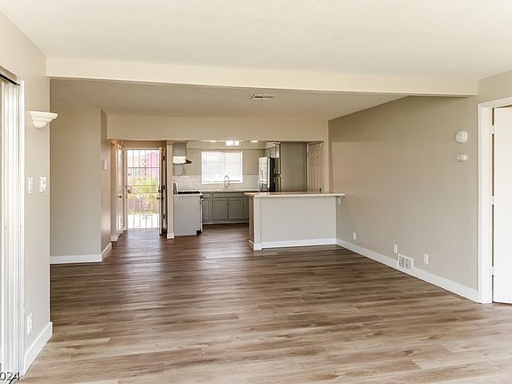 4th image of 4108 El Jardin Ave