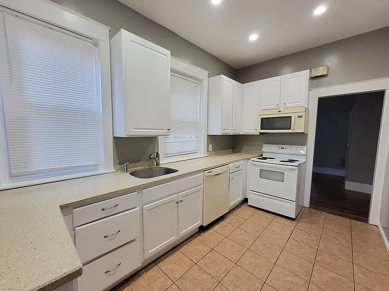4554 N Smedley St — Photo 19