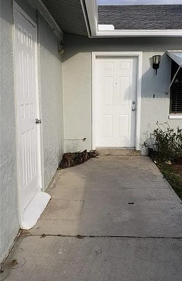 4619 SW 7th Pl — Photo 3